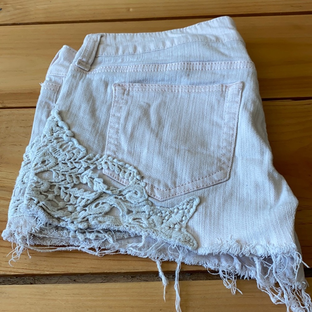 Refuge shorts